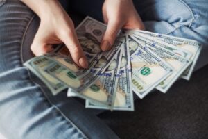 vacation saving tips